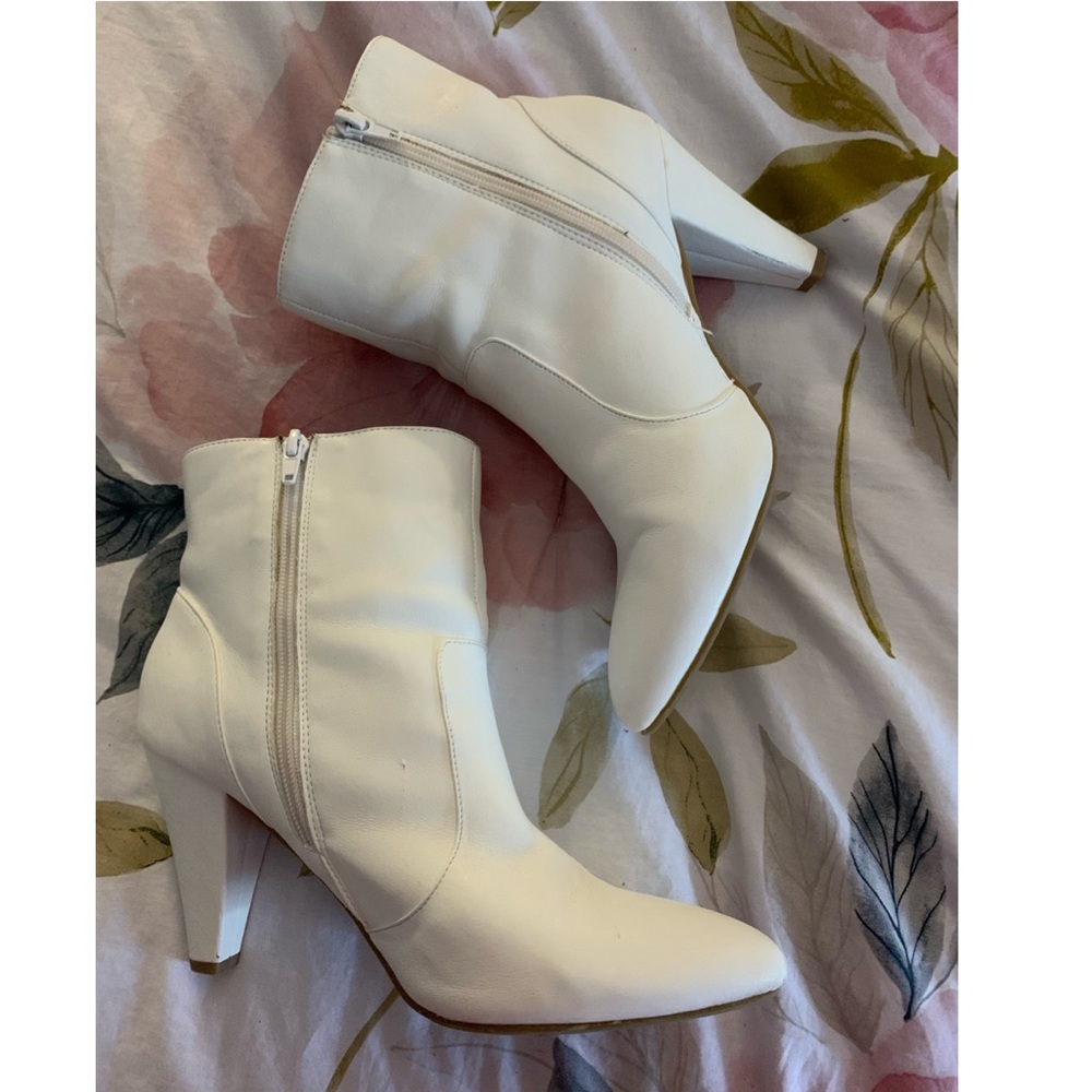 David Aaron White Booties Ankle Boots